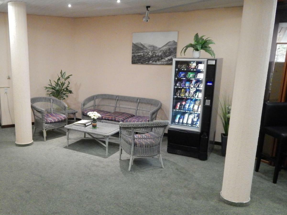 Free Apartment - Bei Den Thermen 바트우라하 외부 사진