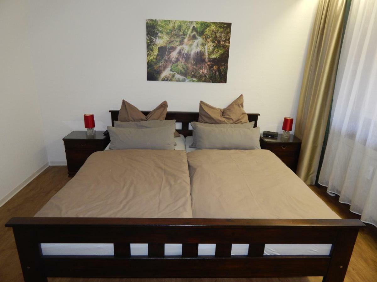Free Apartment - Bei Den Thermen 바트우라하 외부 사진